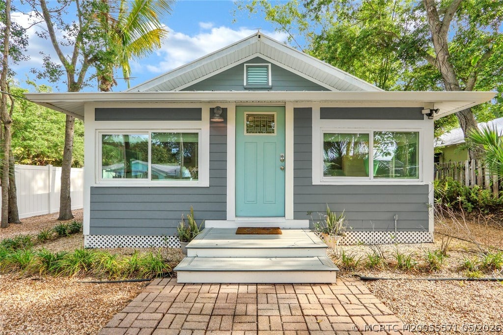 Photo of 542 SW Halpatiokee Street, Stuart, FL 34994 (MLS # M20055571)