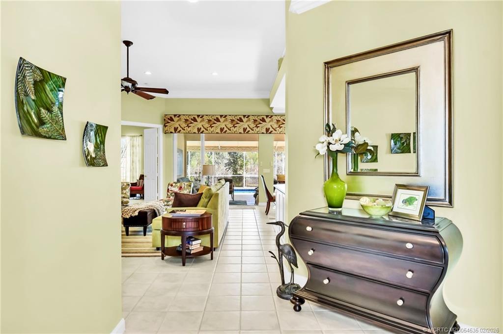 8121 SE Paurotis Lane