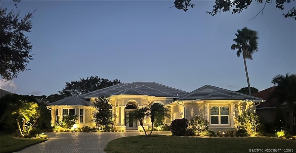 Photo of 1752 SW Foxpoint Trail, Palm City, FL 34990 (MLS # M20039847)