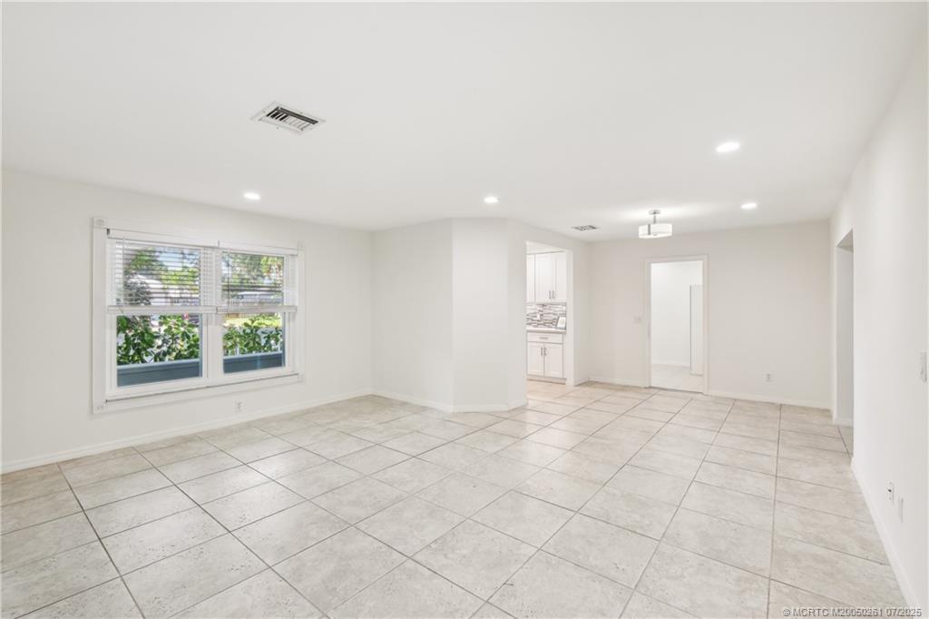 Stuart, Florida 34994, United States, 2 Bedrooms Bedrooms, ,2 BathroomsBathrooms,Residential,Active,116865