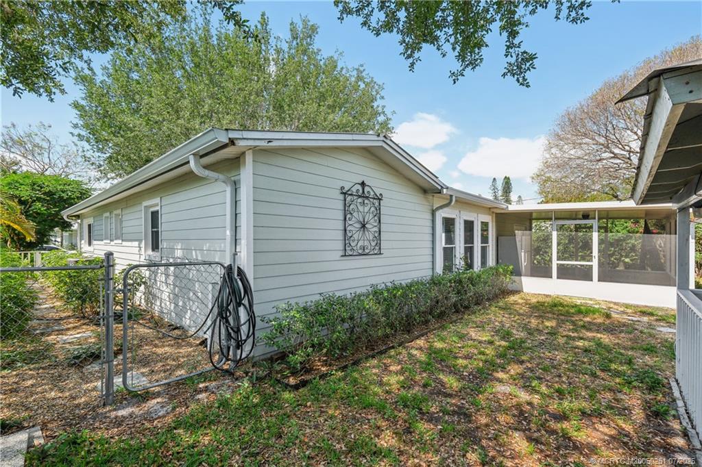 Stuart, Florida 34994, United States, 2 Bedrooms Bedrooms, ,2 BathroomsBathrooms,Residential,Active,116865