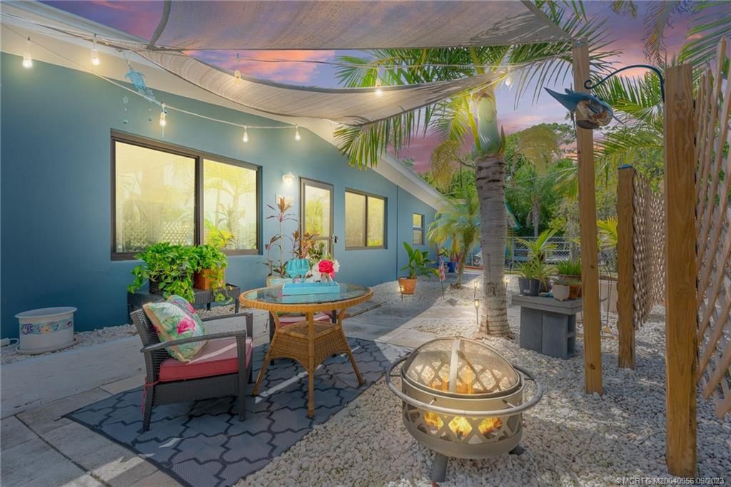 Photo of 1168 SW 33rd Street, Palm City, FL 34990 (MLS # M20040956)