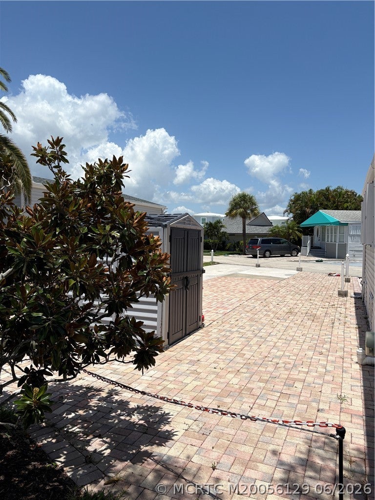 282 Nettles Boulevard