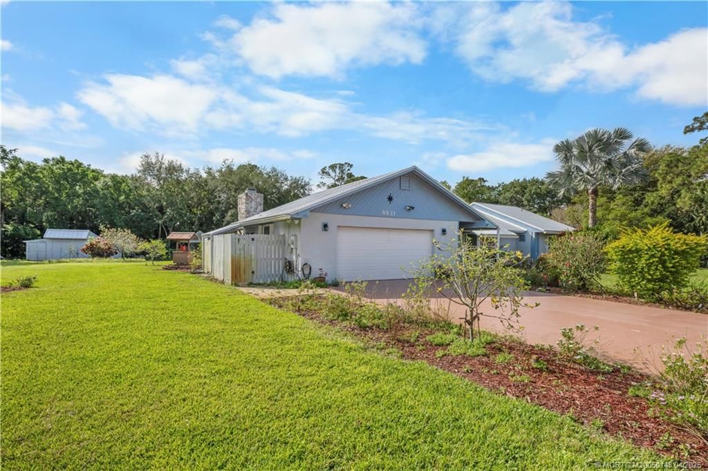 Photo of 8831 SW 17th Avenue, Stuart, FL 34997 (MLS # M20050148)