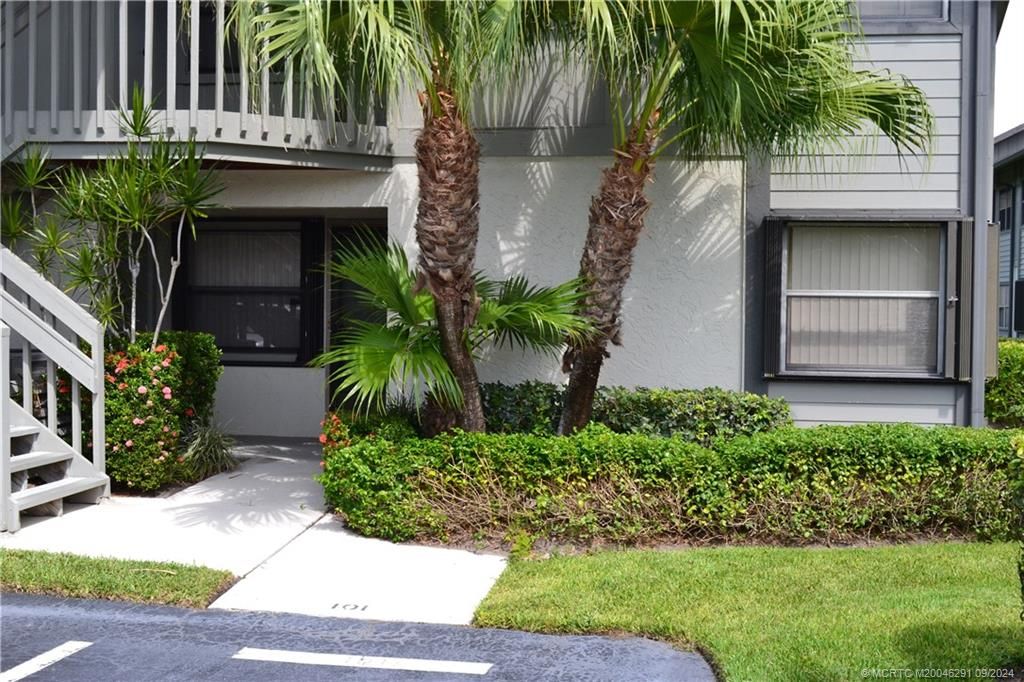 Photo of 6255 SE Charleston Place #D-101, Hobe Sound, FL 33455 (MLS # M20046291)
