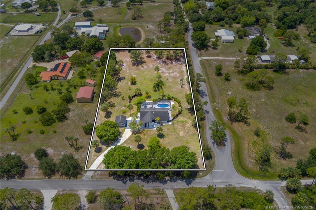 2196 SW Ranch Trail