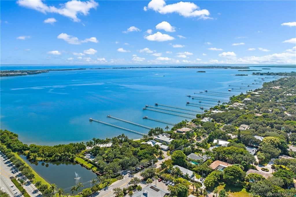 Photo of 10 S Sewalls Point Road, Stuart, FL 34996 (MLS # M20041090)