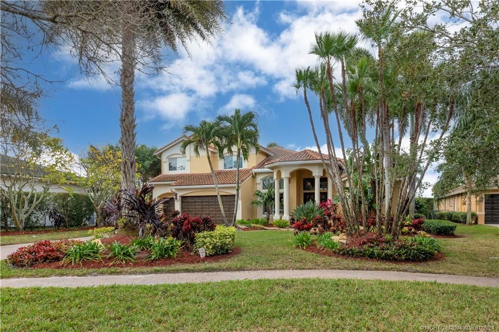 Photo of 2282 SW Golden Bear Way, Palm City, FL 34990 (MLS # M20043039)