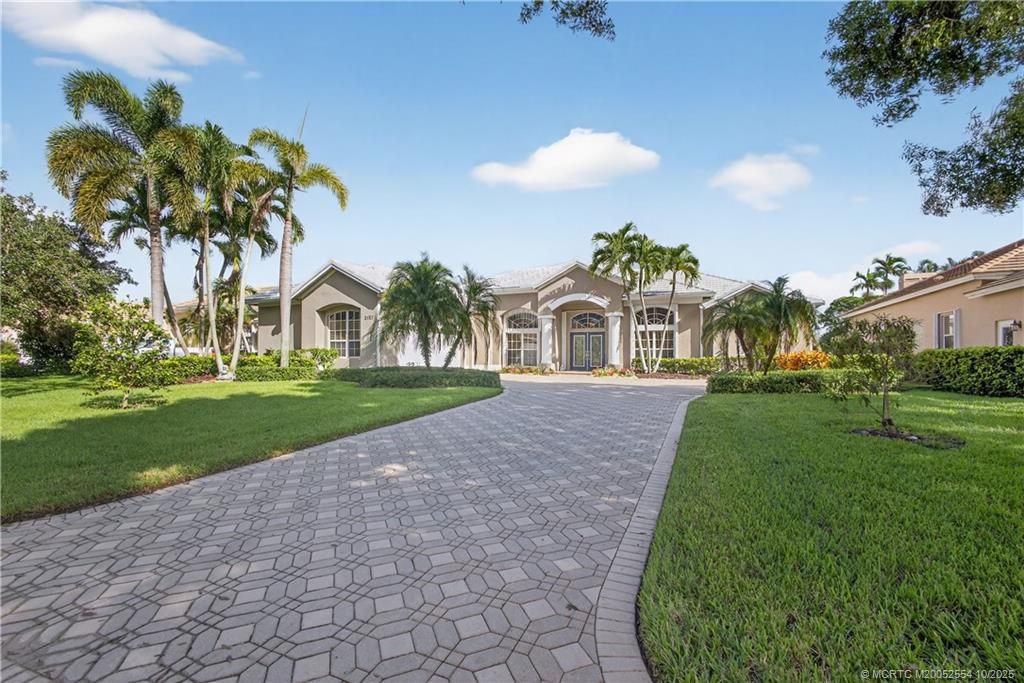 Photo of 2187 SW Bradford Place, Palm City, FL 34990 (MLS # M20052554)