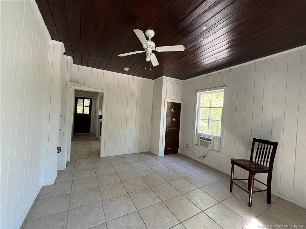 Photo of 2172 NE Poinciana Terrace #10, Jensen Beach, FL 34957 (MLS # M20044416)