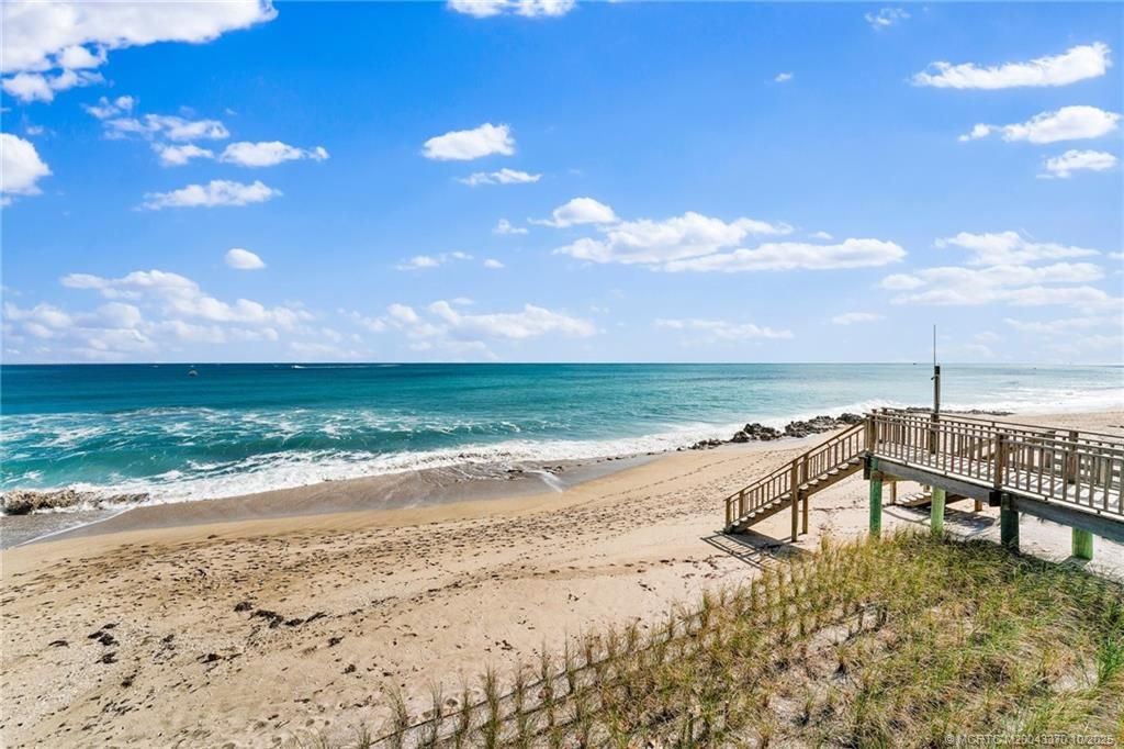 Photo of 777 SE MacArthur Boulevard, Stuart, FL 34996 (MLS # M20043370)