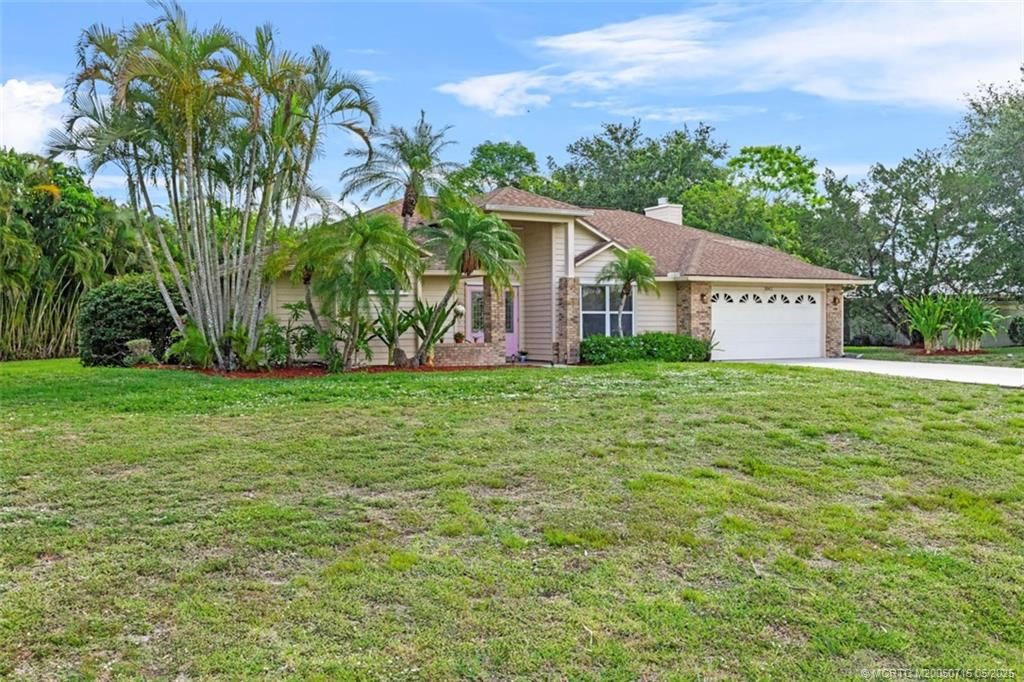 Photo of 3042 NE Ivy Lane, Jensen Beach, FL 34957 (MLS # M20050715)