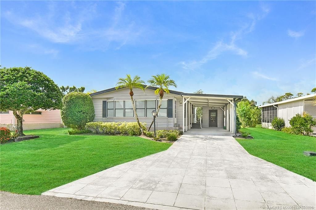 Photo of 2800 SW Toronado Trail, Stuart, FL 34997 (MLS # M20051932)