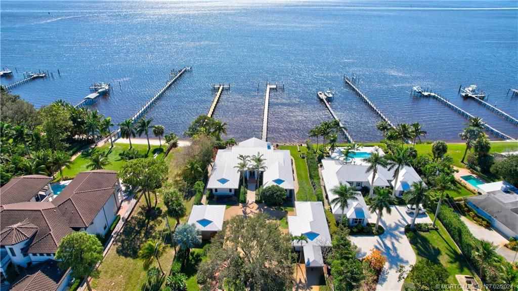 Photo of 428 NE Alice Street, Jensen Beach, FL 34957 (MLS # M20043127)