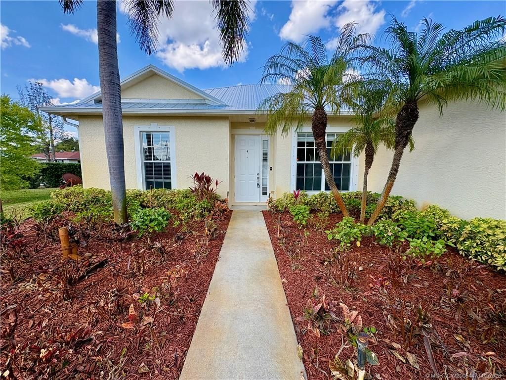 Photo of 947 NW 13th Street, Stuart, FL 34994 (MLS # M20054473)