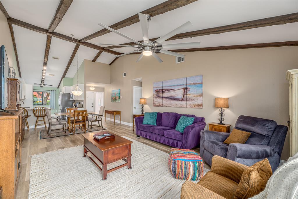 3513 SE Sandpiper Circle
