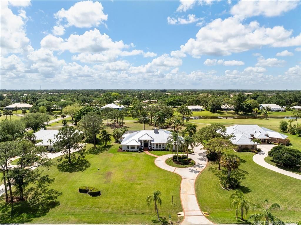 Photo of 4704 SW Bermuda Way, Palm City, FL 34990 (MLS # M20050218)