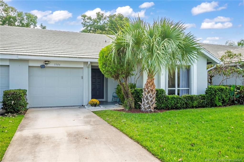 Photo of 3306 SW Villa Place, Palm City, FL 34990 (MLS # M20047184)