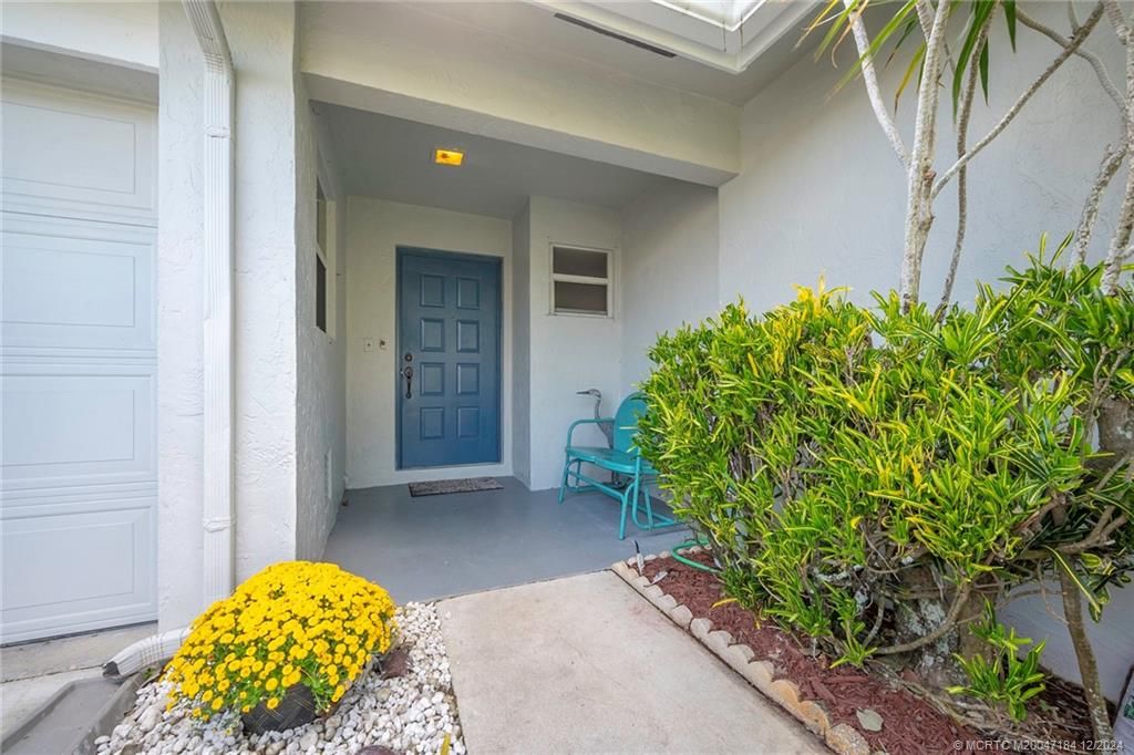 Photo of 3306 SW Villa Place, Palm City, FL 34990 (MLS # M20047184)
