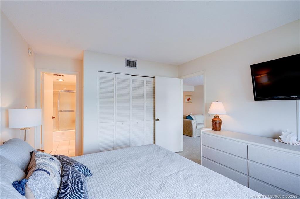 Stuart, Florida 34996, United States, 2 Bedrooms Bedrooms, ,2 BathroomsBathrooms,Residential,Active,130219