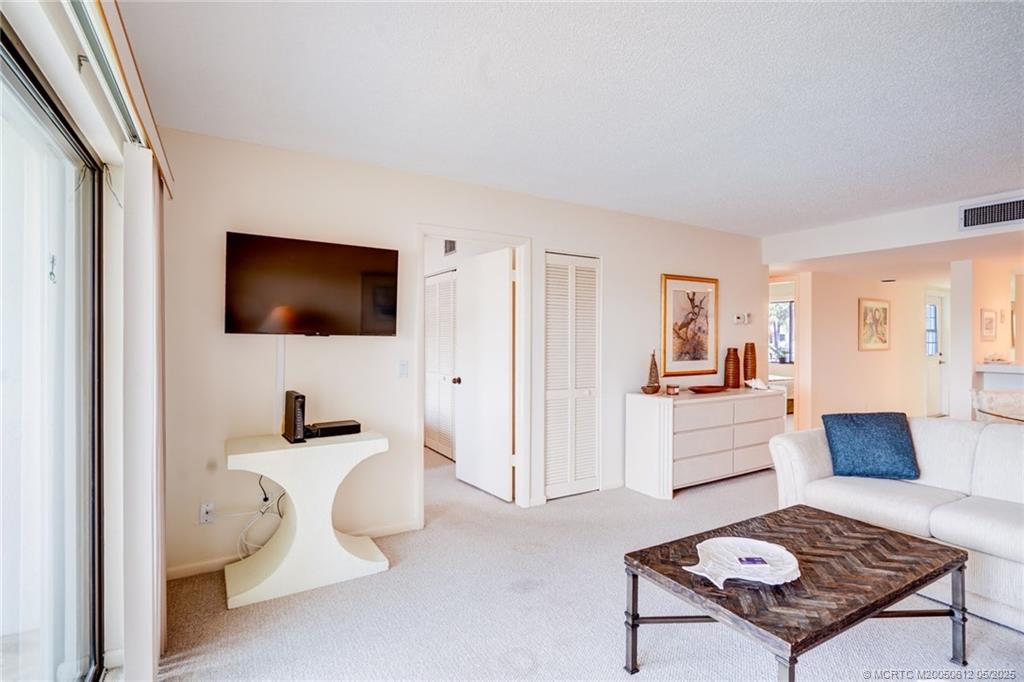 Stuart, Florida 34996, United States, 2 Bedrooms Bedrooms, ,2 BathroomsBathrooms,Residential,Active,130219