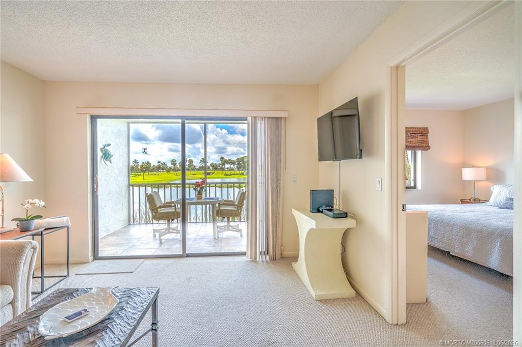 Stuart, Florida 34996, United States, 2 Bedrooms Bedrooms, ,2 BathroomsBathrooms,Residential,Active,130219