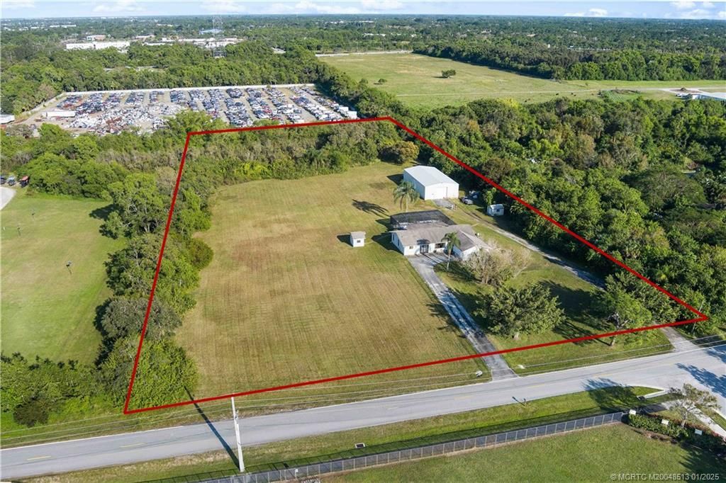 Photo of 6259 SE Ault Avenue, Stuart, FL 34997 (MLS # M20048513)