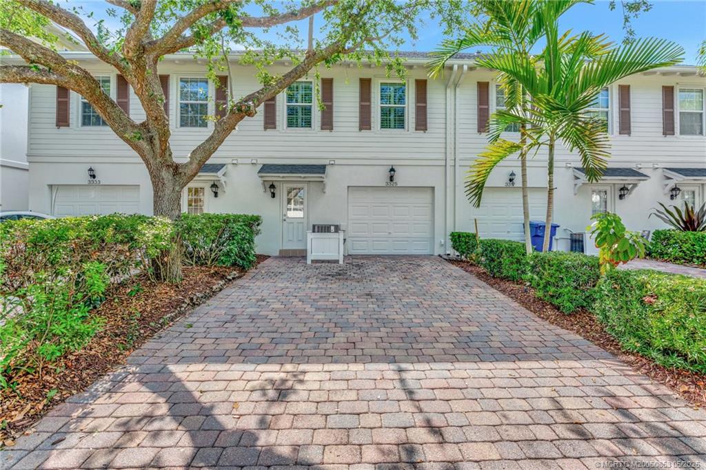 Jupiter, Florida 33458, United States, 3 Bedrooms Bedrooms, ,3 BathroomsBathrooms,Residential,Pending,141202