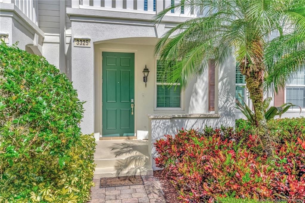 Photo of 3325 E Community Drive, Jupiter, FL 33458 (MLS # M20050853)