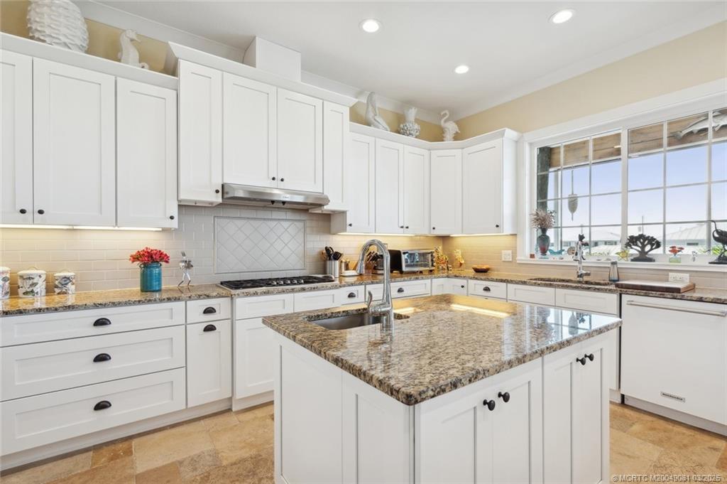 Punta Gorda, Florida, 33955, United States, 3 Bedrooms Bedrooms, ,4 BathroomsBathrooms,Residential,Active,1705797