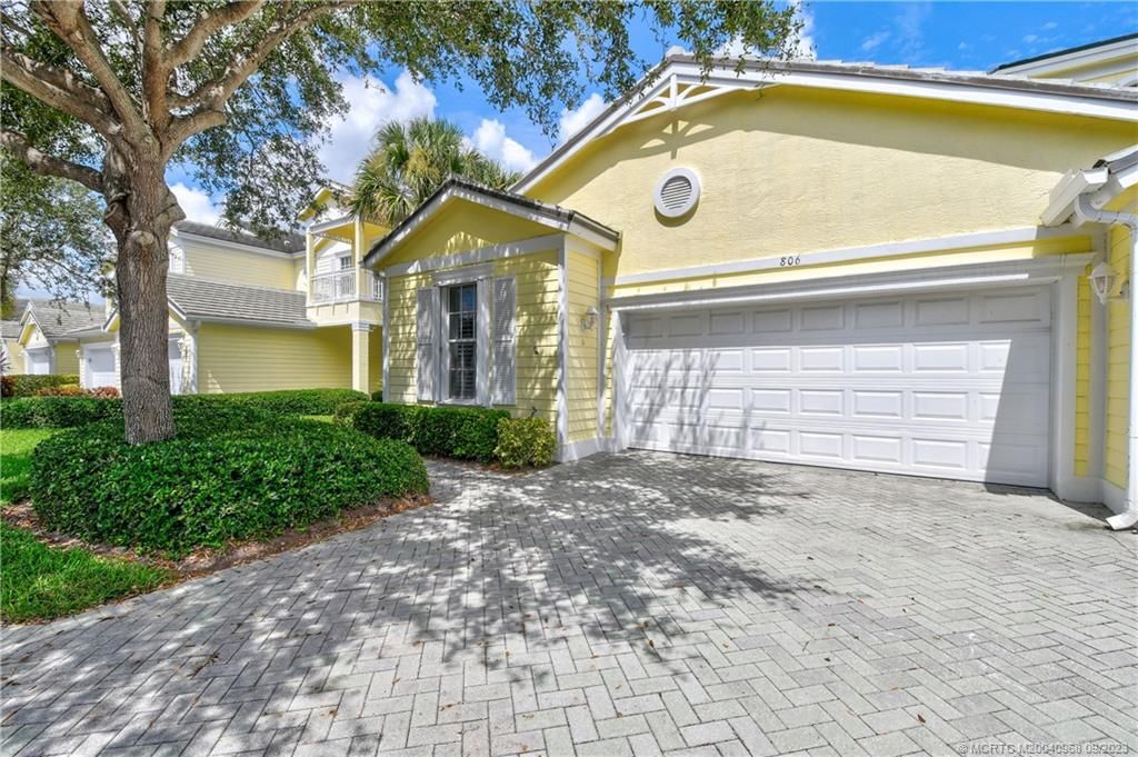 Photo of 806 Mariner Bay Boulevard, Fort Pierce, FL 34949 (MLS # M20040968)