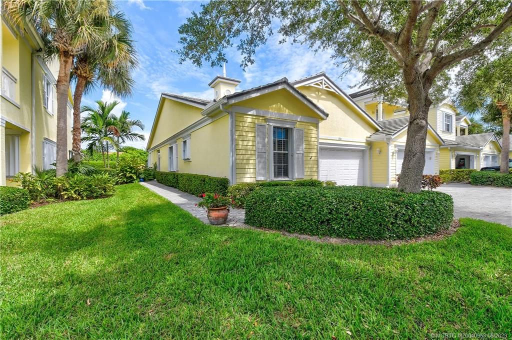 Photo of 806 Mariner Bay Boulevard, Fort Pierce, FL 34949 (MLS # M20040968)