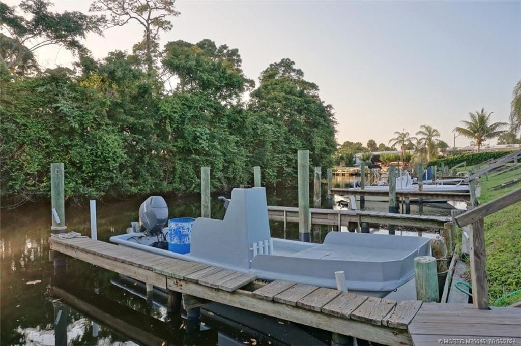 Photo of 456 SE Robalo Court, Stuart, FL 34996 (MLS # M20045170)