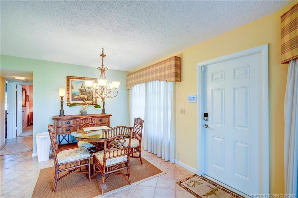 Stuart, Florida 34996, United States, 2 Bedrooms Bedrooms, ,2 BathroomsBathrooms,Residential,Active,114354