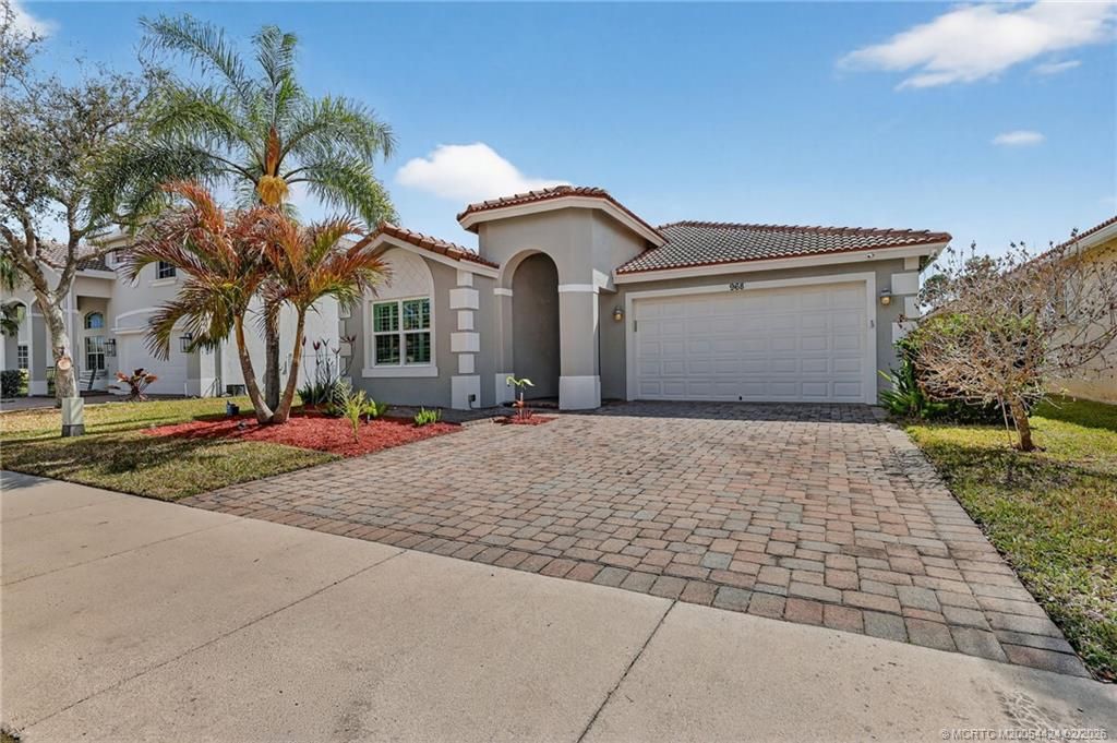 Photo of 968 SE Fleming Way, Stuart, FL 34997 (MLS # M20054424)