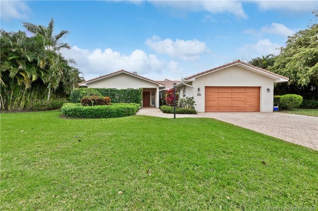 Photo of 2819 NW St Lucie Lane, Stuart, FL 34994 (MLS # M20043699)