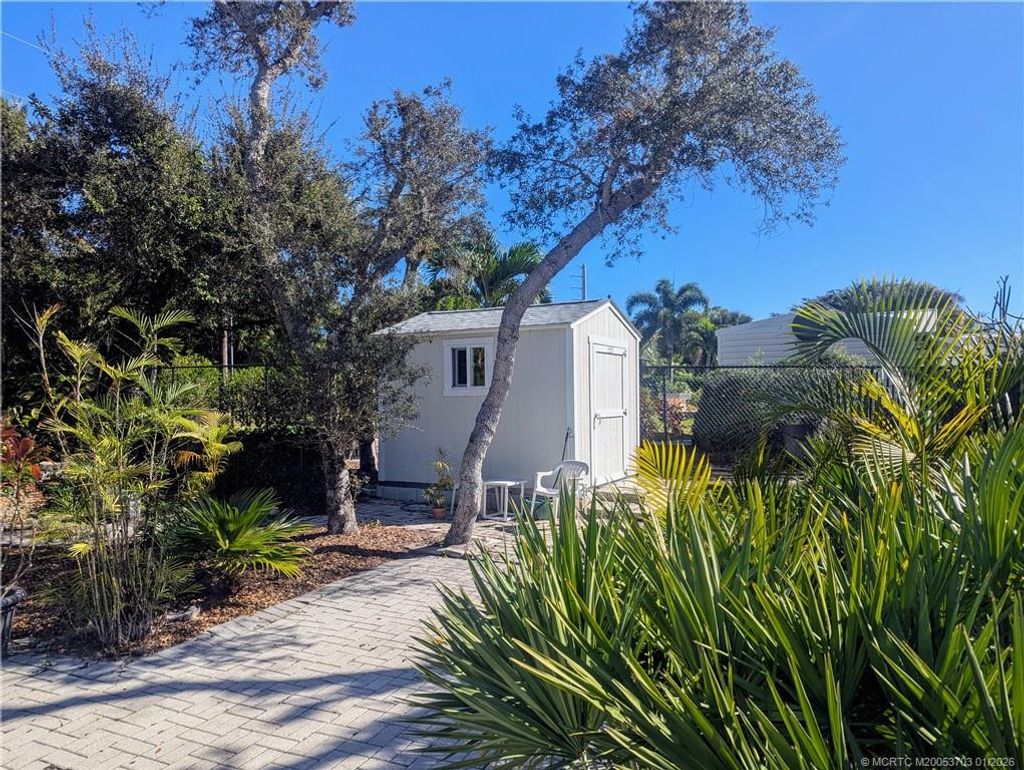 Photo of 9496 SE Park Street, Hobe Sound, FL 33455 (MLS # M20053703)