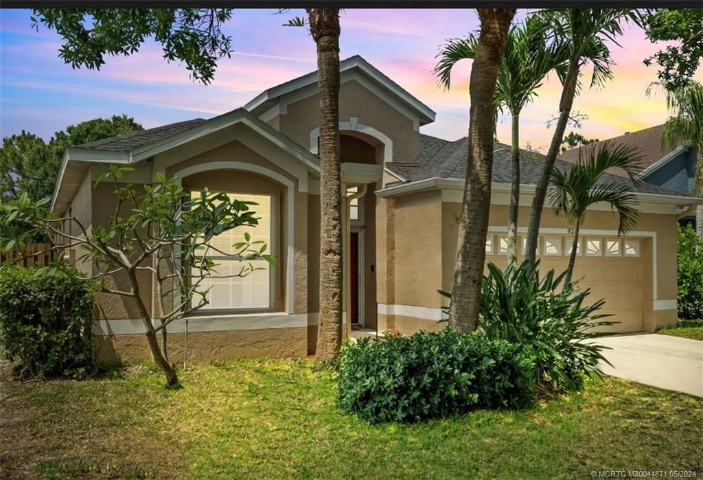 Photo of 924 NW Waterlily Place, Jensen Beach, FL 34957 (MLS # M20044871)