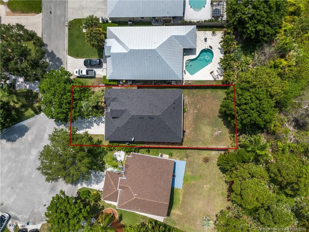 Photo of 924 NW Waterlily Place, Jensen Beach, FL 34957 (MLS # M20044871)