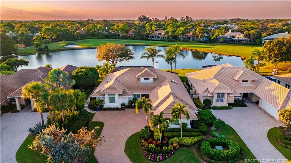 Photo of 1257 SE Brewster Place, Stuart, FL 34997 (MLS # M20054847)