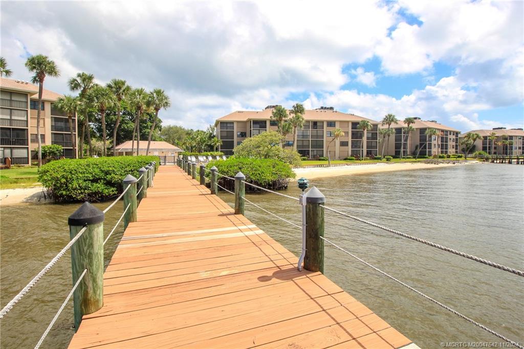 Stuart, Florida 34996, United States, 2 Bedrooms Bedrooms, ,2 BathroomsBathrooms,Residential,Active,33864