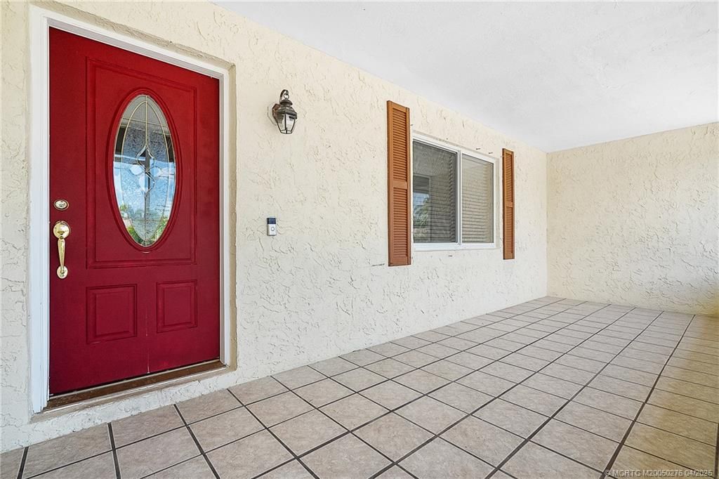 Photo of 3023 SE Bamboo Street, Stuart, FL 34997 (MLS # M20050276)