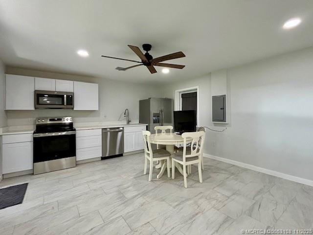 Stuart, Florida 34994, United States, 2 Bedrooms Bedrooms, ,1 BathroomBathrooms,Residential,Active,243787