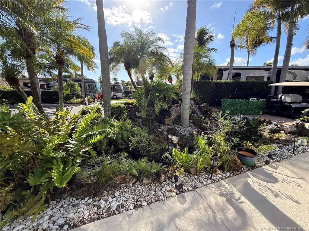 502 NW Boundary Drive