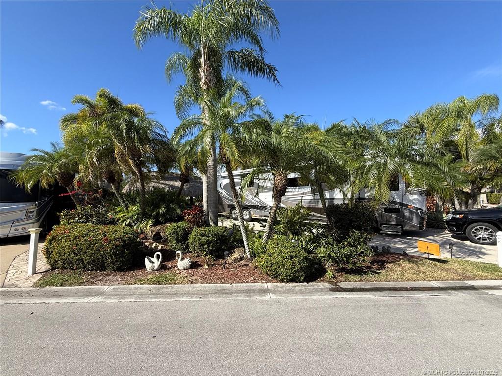 502 NW Boundary Drive