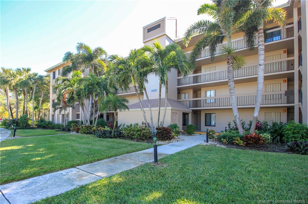 Stuart, Florida 34996, United States, 2 Bedrooms Bedrooms, ,2 BathroomsBathrooms,Residential,Active,143290