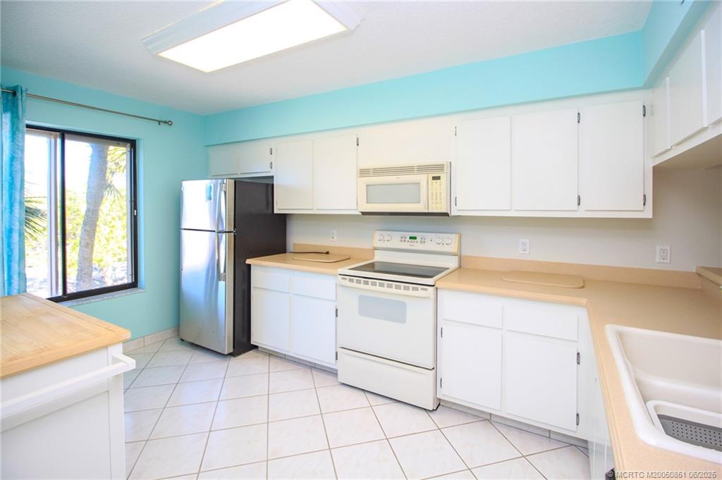 Stuart, Florida 34996, United States, 2 Bedrooms Bedrooms, ,2 BathroomsBathrooms,Residential,Active,143290