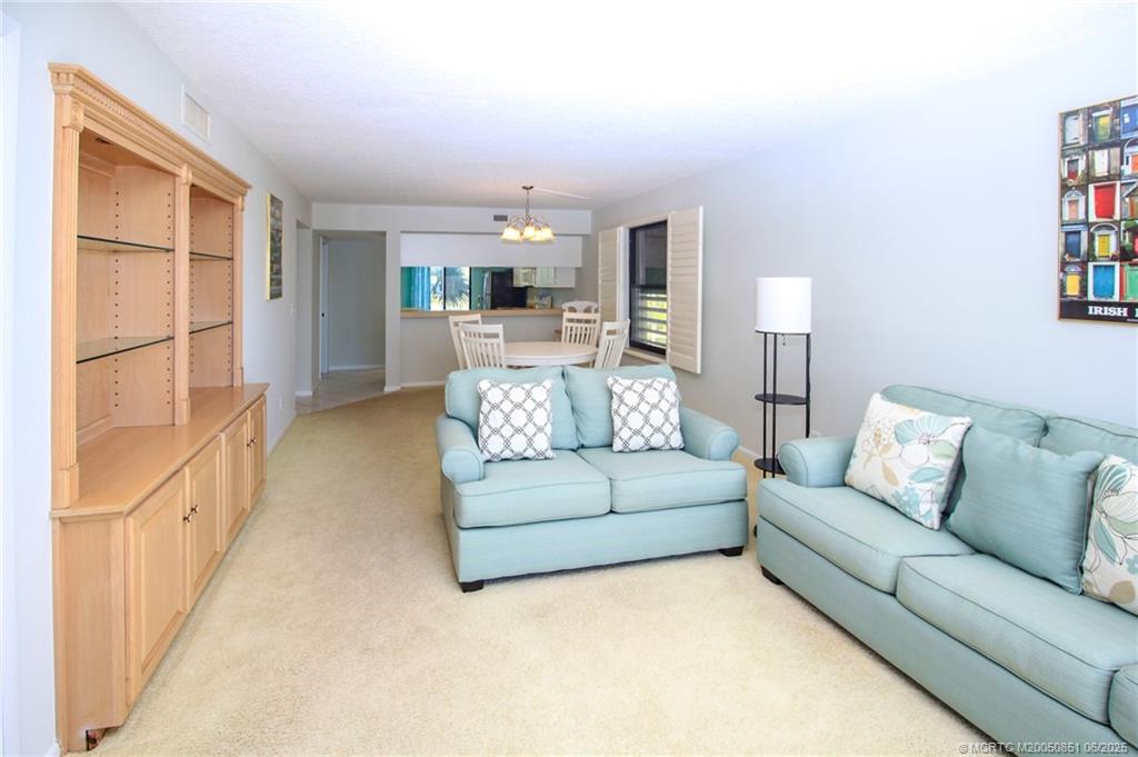 Stuart, Florida 34996, United States, 2 Bedrooms Bedrooms, ,2 BathroomsBathrooms,Residential,Active,143290