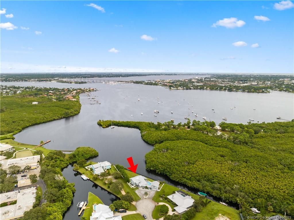 Photo of 1555 SW Pendarvis Court, Palm City, FL 34990 (MLS # M20041141)