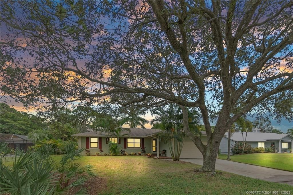 Photo of 643 SW River Court, Palm City, FL 34990 (MLS # M20041966)